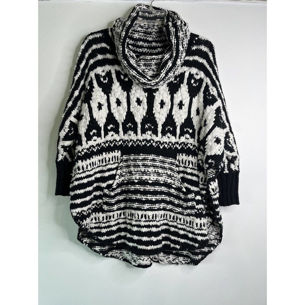FREE People Rosie Lee XS Chunky Oversized Poncho Sweater Black Boho Aztec
